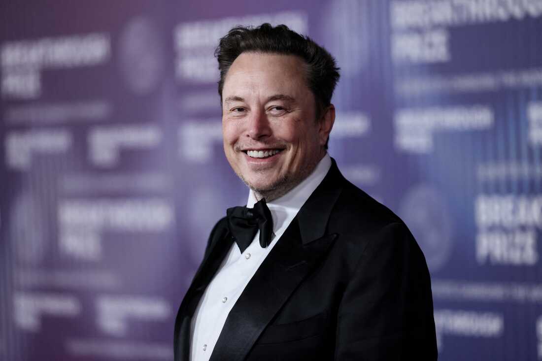 Tesla shareholders have approved a historic compensation package that could make CEO Elon Musk the world’s first trillionaire, according to reporting by CNN Brasil.