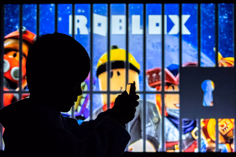 Russian ban on Roblox sparks debate over censorship and its limits